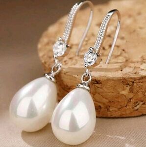 NEW! Silver Plated Classic Elegant White Pearl Drop Hook Earrings